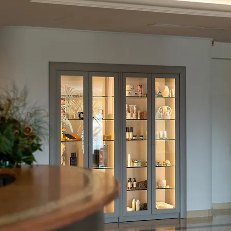 Aldero Hotel 4*